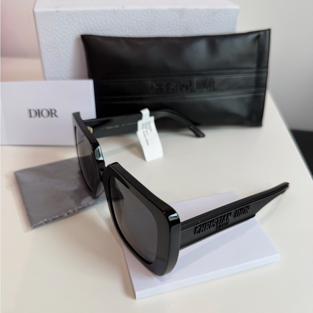 Dior Black Oversized Square Sunglasses with Dark Lenses - Picture 2 of 4